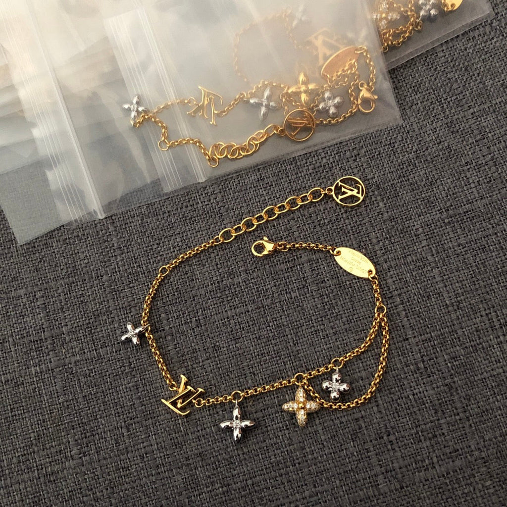18K Louis Vuitton Gram Diamonds Bracelet