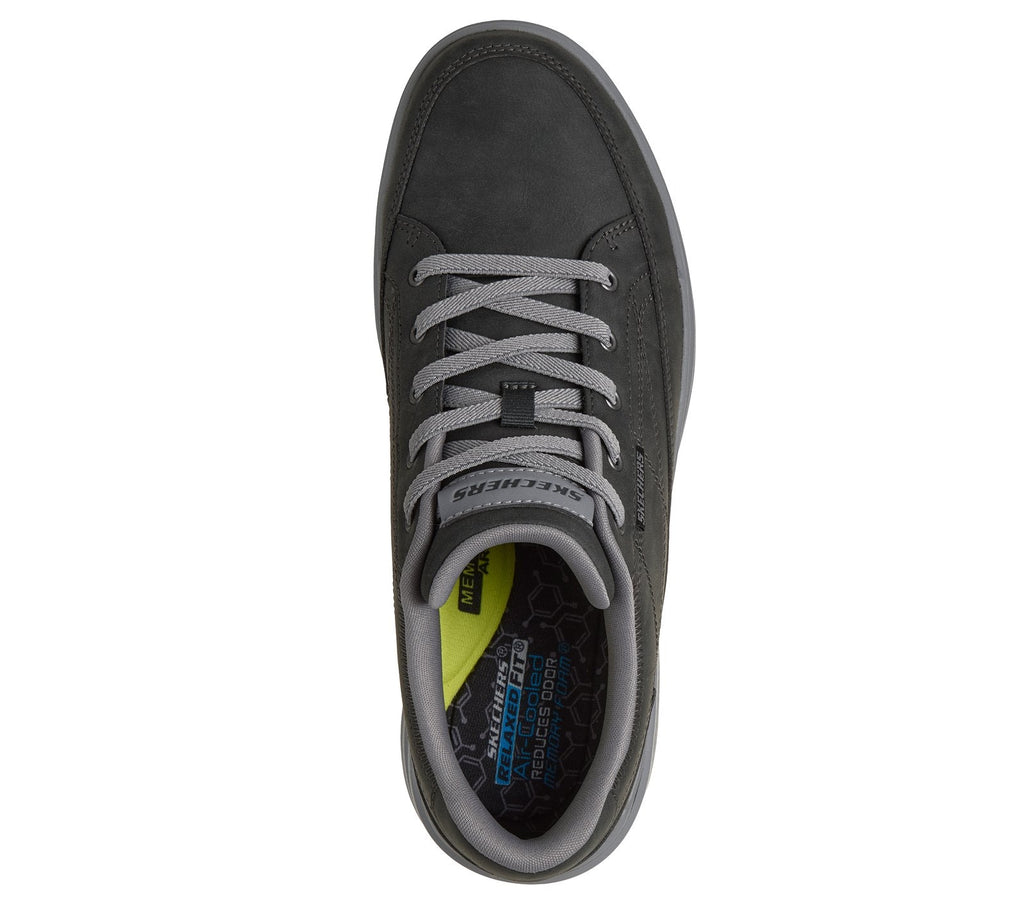 Relaxed Fit: Sterling - Cedrick